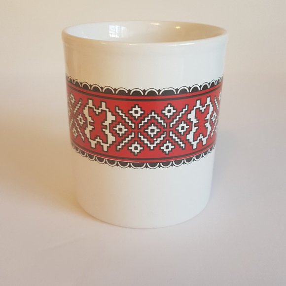 Set of 2 Ukrainian Mugs Teacups Made in England Red White Ukrainian Art Tea Cups - Picture 4 of 15